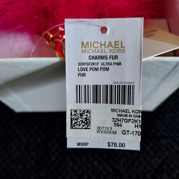 MICHAEL KORS ULTRA PINK FUR LOVE POM POM KEYCHAIN - Picture 9 of 9